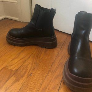 Urban Outfitters leather boots chunky 8